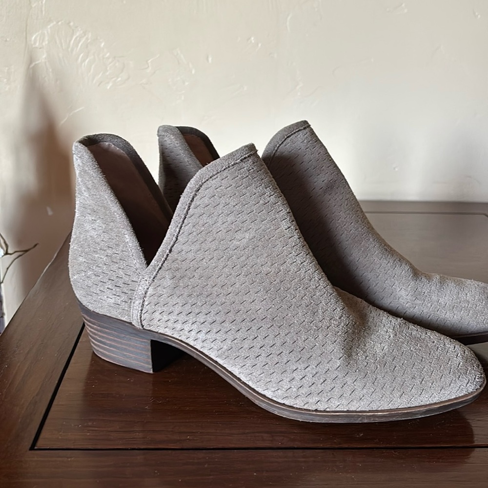 Lucky Brand stone suede booties Women’s Size 12, 2” heel
